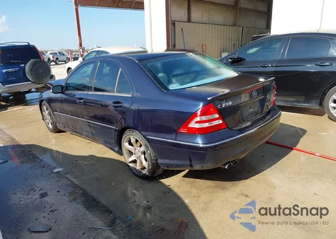 2007 Mercedes-Benz C 230 Sport from USA, damaged, VIN WDBRF52H77F917433